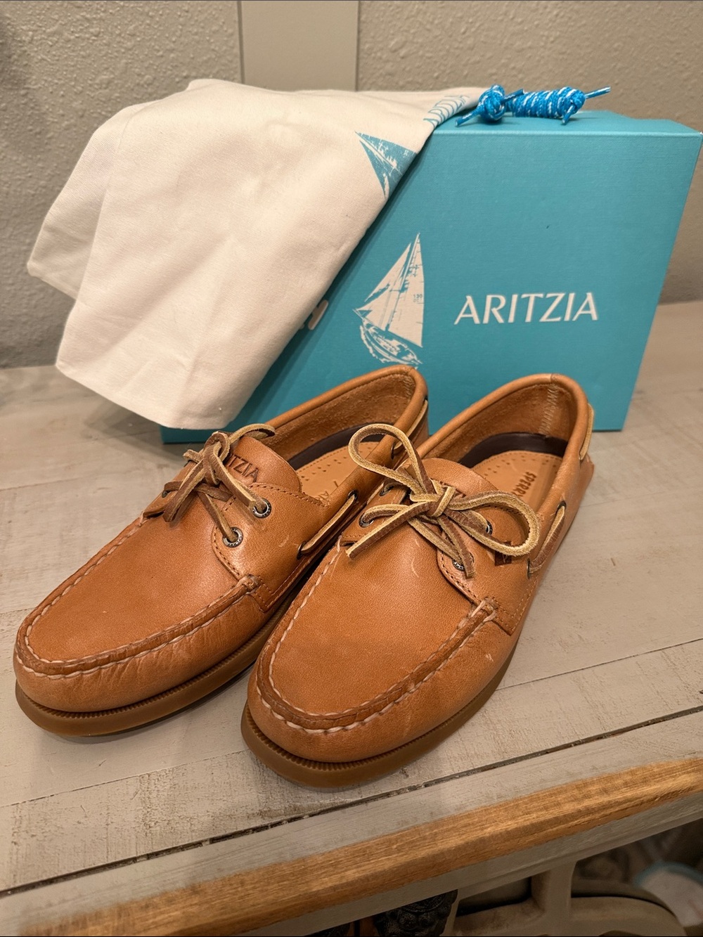 Aritzia Men's Tan Leather Moccasin Boat Shoes